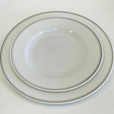 Assiettes filet gris 25 cm et 20cm ls reception ile d oleron la rochelle niort saintes royan ile de re charente maritime