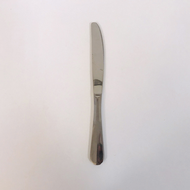 Couteau de table gamme harmonie ls reception ile d oleron la rochelle niort saintes royan ile de re charente maritime 2